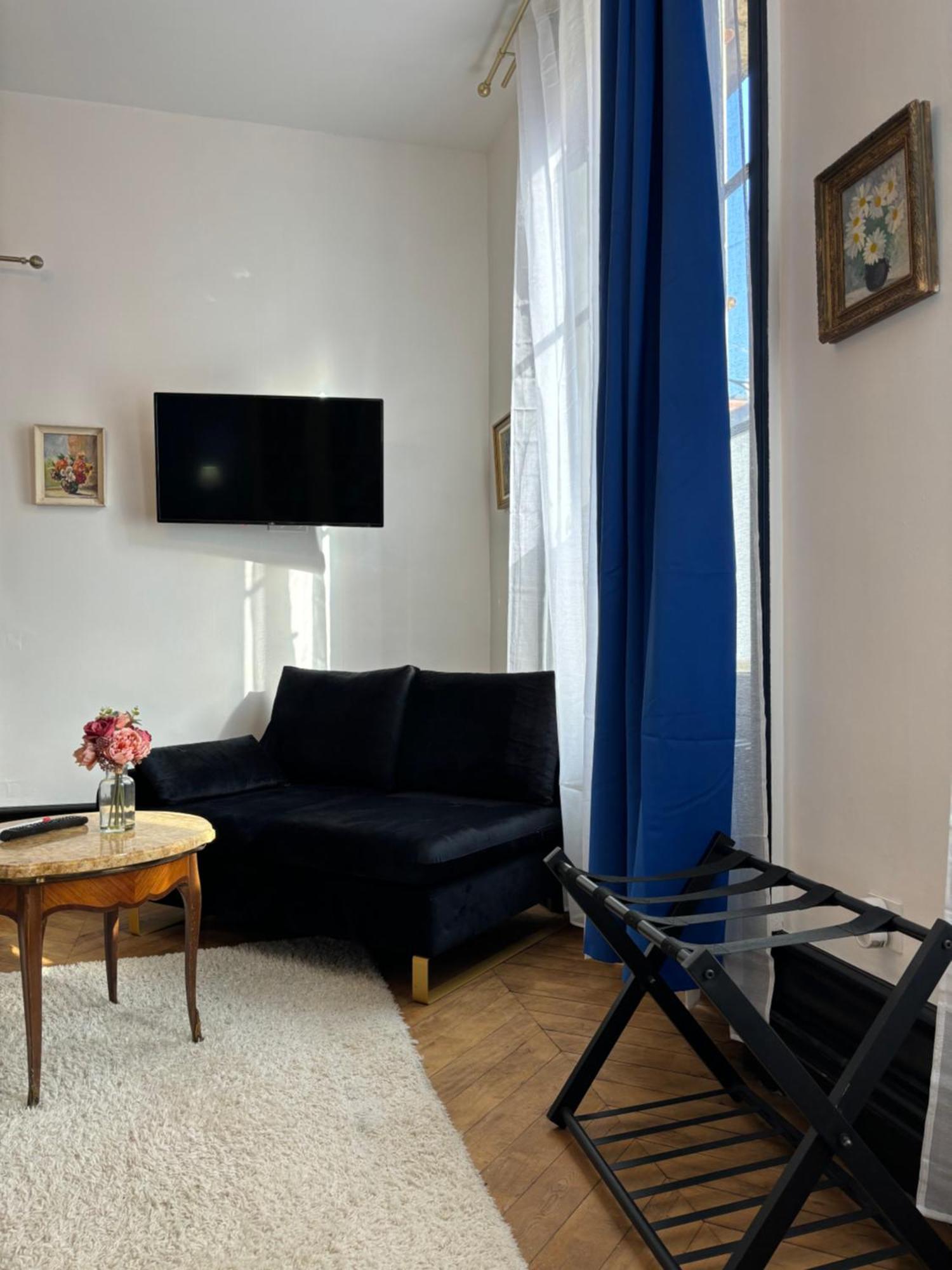 Maison A La Guitarde - Hotel Particulier Hippolyte Châteauroux Zewnętrze zdjęcie