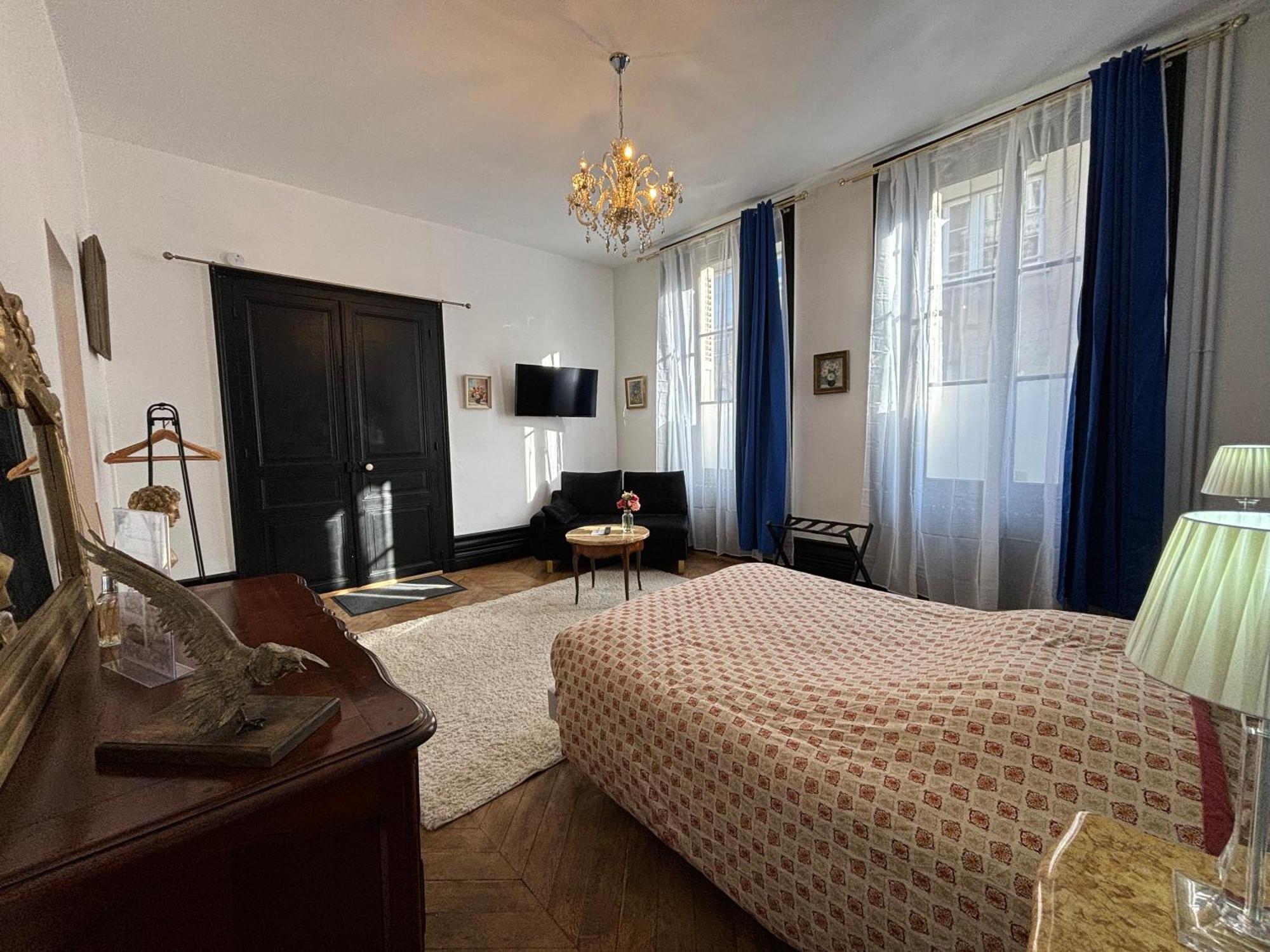 Maison A La Guitarde - Hotel Particulier Hippolyte Châteauroux Zewnętrze zdjęcie